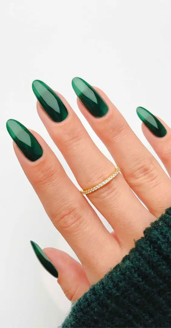 Green Fall Nail 21 Ideas: Embrace the Season with Stunning Nail Designs
