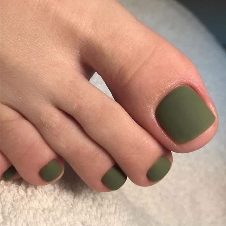 Fall Toe Nail Colors 20 Ideas: Embrace the Autumn Vibes with Stylish Nail Art