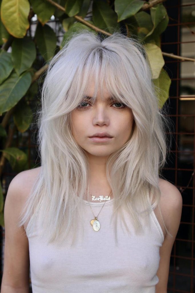 Fall Hair Colors with Bangs 15 Ideas: Embrace the Season with Style