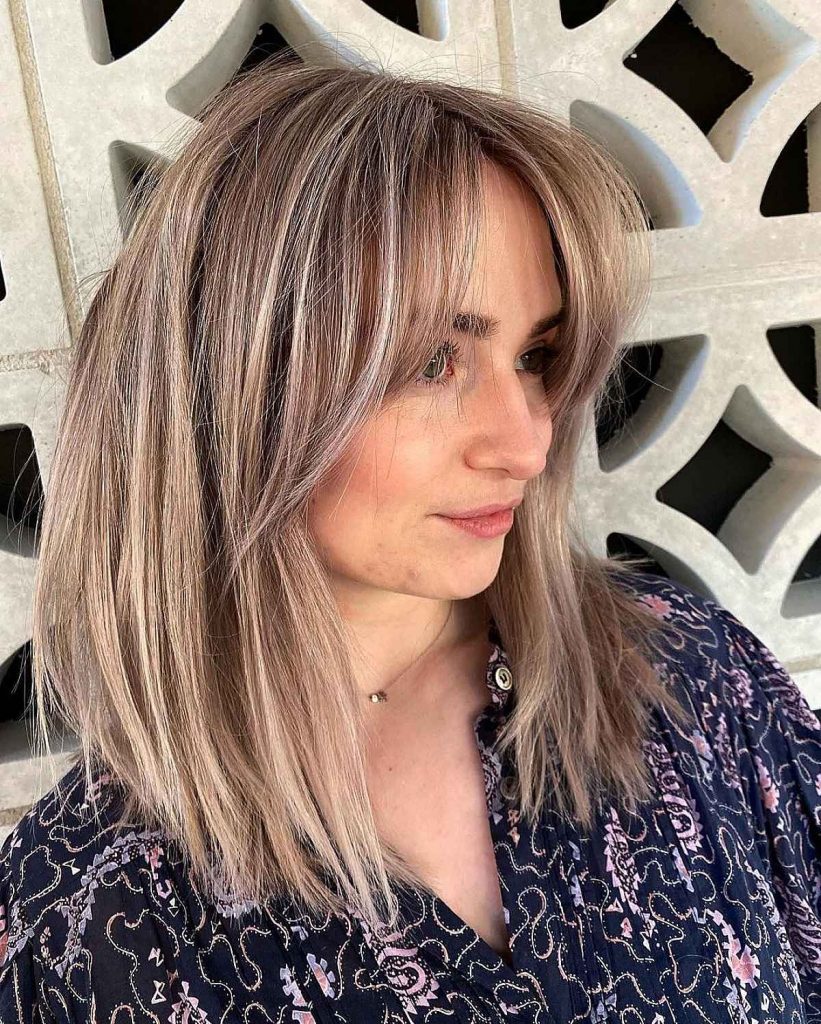 Medium Hairstyles for Women Over 40 21 Ideas: Embrace a Stylish Look