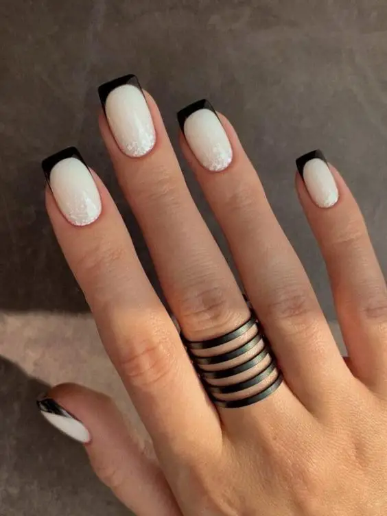 White Nails 16 Ideas: Elevate Your Style with Elegance and Simplicity