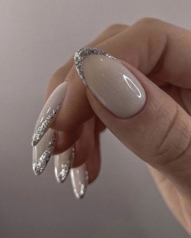 Medium Oval Nails 20 Ideas: Embrace Elegance and Style