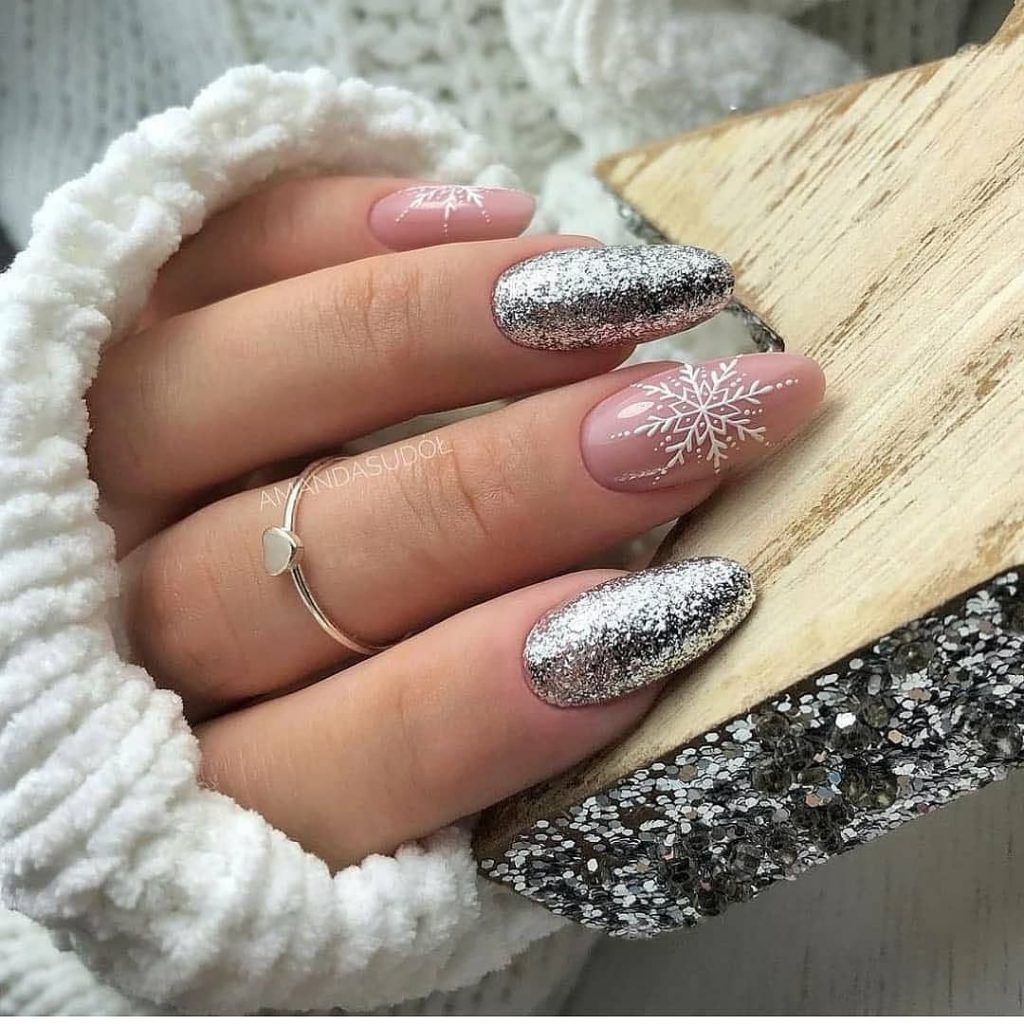 Medium Winter Nails 2023 - 2024 18 Ideas: Stay Trendy and Cozy!