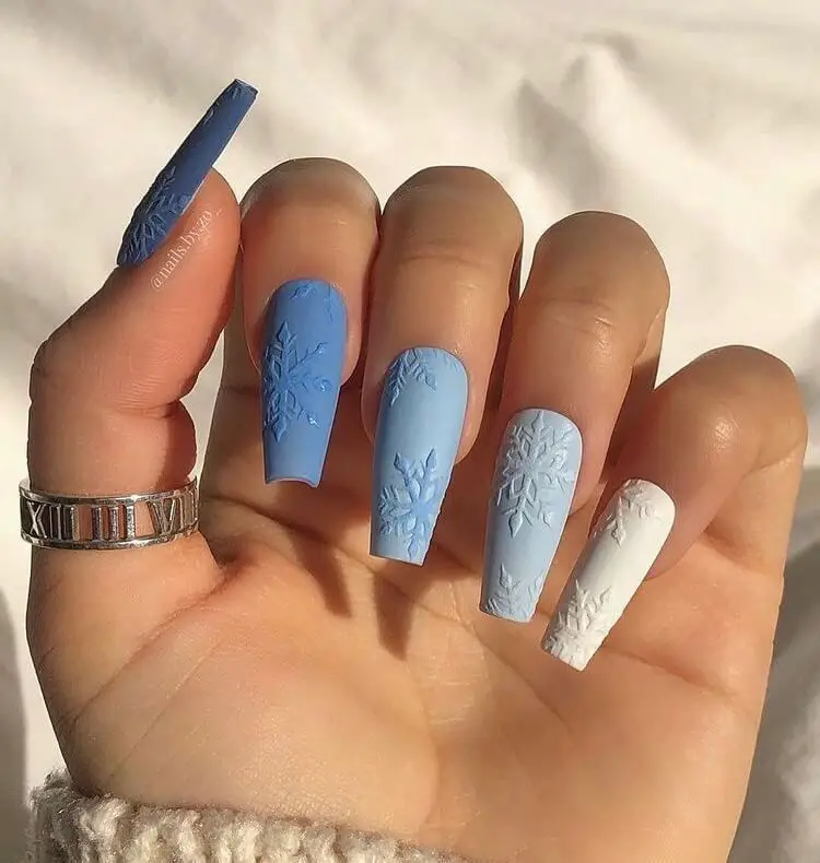 Blue Winter Nails 2023 - 2024 16 Ideas: Nail Trends to Embrace