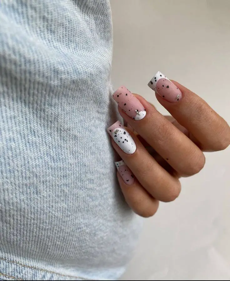 Winter Nails Simple 2023-2024 16 Ideas: Embrace the Season with Stylish Nail Designs