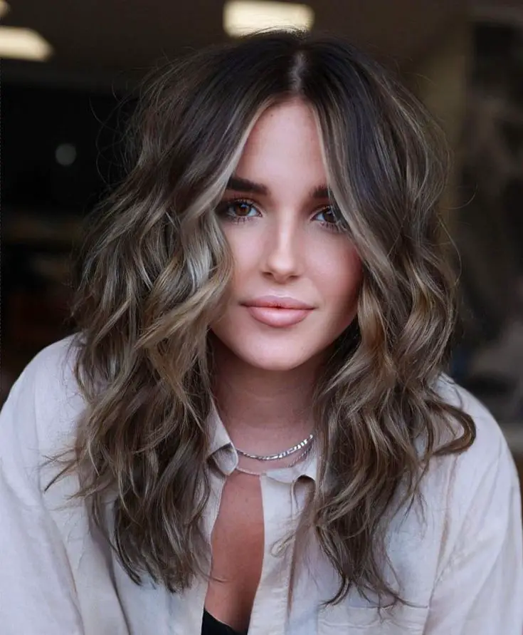 2024 Medium Hair Trends 16 Ideas: Easy, Simple, and Stylish Hairstyles for Women