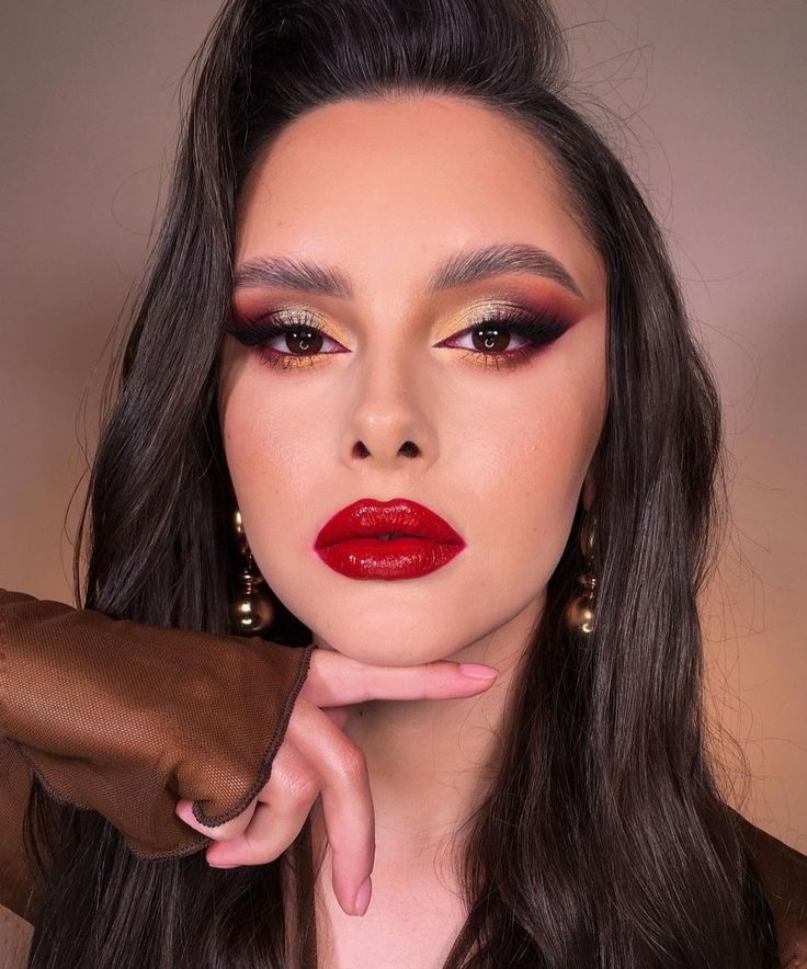 2023 Red Christmas Makeup 18 Ideas: Achieve Stunning Holiday Looks