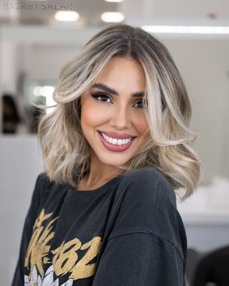 Christmas Hairstyles for Short Hair 2023: Stylish 20 Ideas and Color Trends