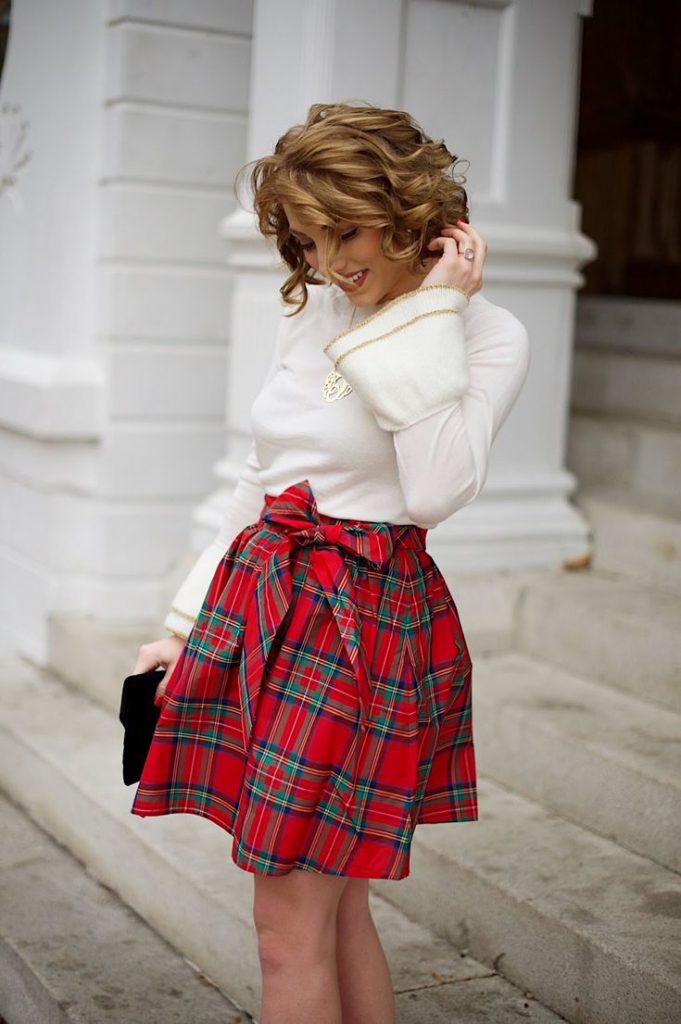 Cute Christmas Outfits 2023 18 Ideas for Women, Teens, and Parties