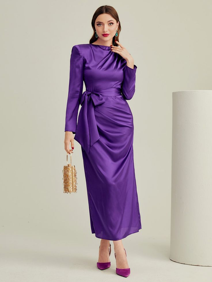 Classy Midi Dress Outfits 2024: Discover Chic & Modest Styles