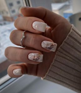 Trendy New Year S Nail Art 2024 Elegant Gold Designs And Acrylic Trends   Без названия 1 8 259x300 