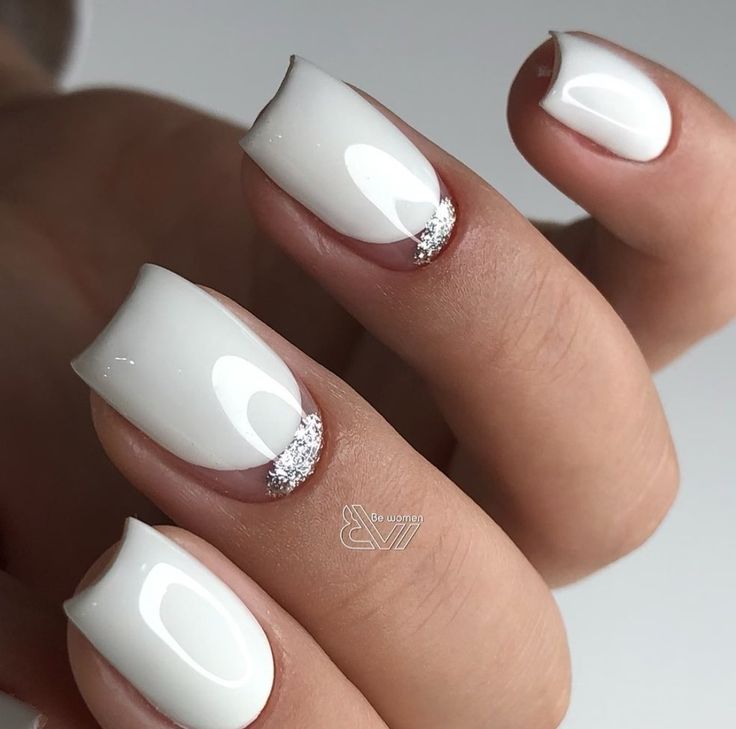 Short New Year's Nails White 2024 16 Ideas