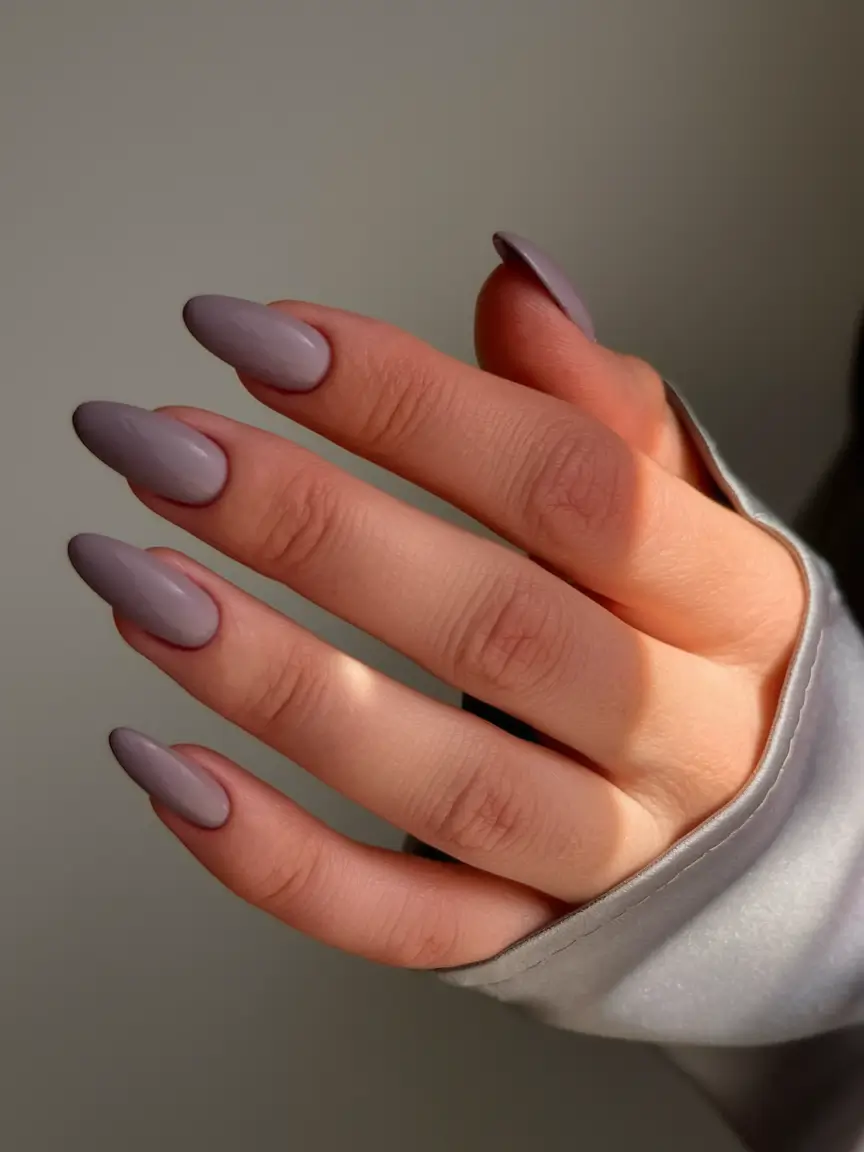 Fresh Nail Ideas to Try This May 2025 Soft Lilac Minimalism with a Matte Finish