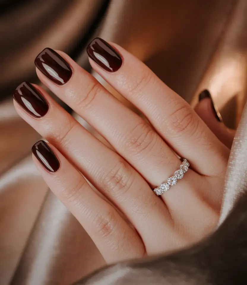 Best Fall Nail Colors for Fair Skin 2025 Classic Burgundy Gloss