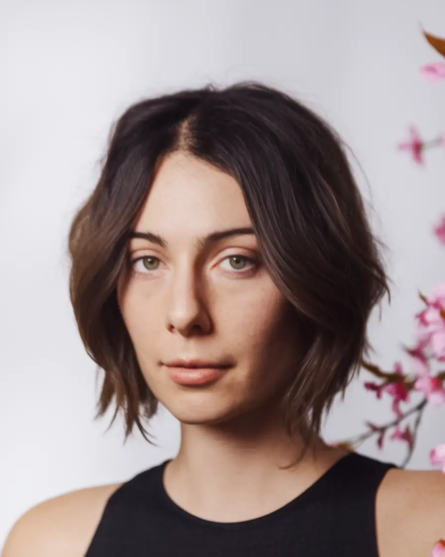 Haircut Ideas for Oval Faces This Fall 2025