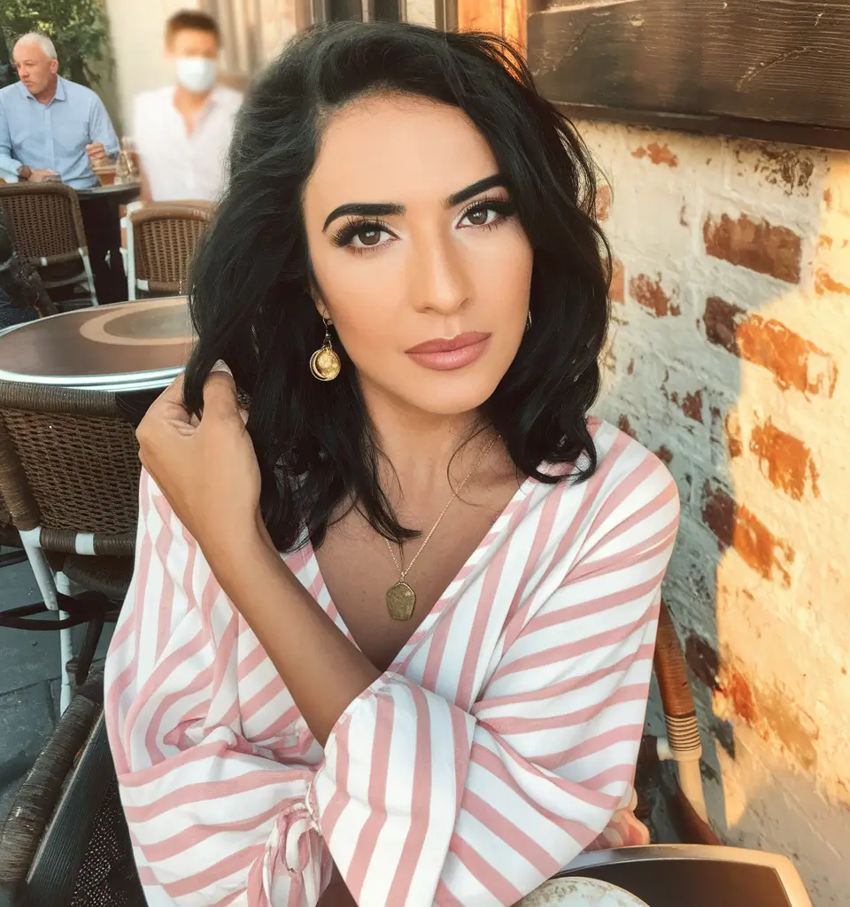 september hair color ideas - fall trends for 2025 Voluminous Shoulder-Length Waves in Deep Espresso
