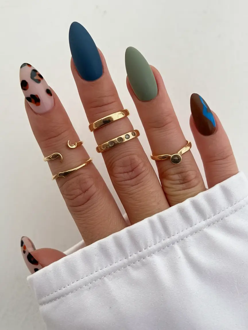 Trendy Early Fall Nails Ideas 2025 Matte Artistry & Sage Green Chic