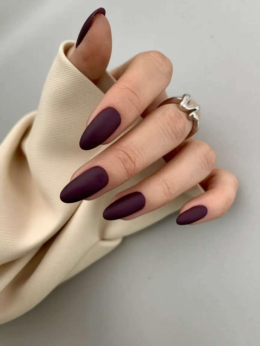 Best Dark Nail Colors Winter 2025-2026 Velvet Plum