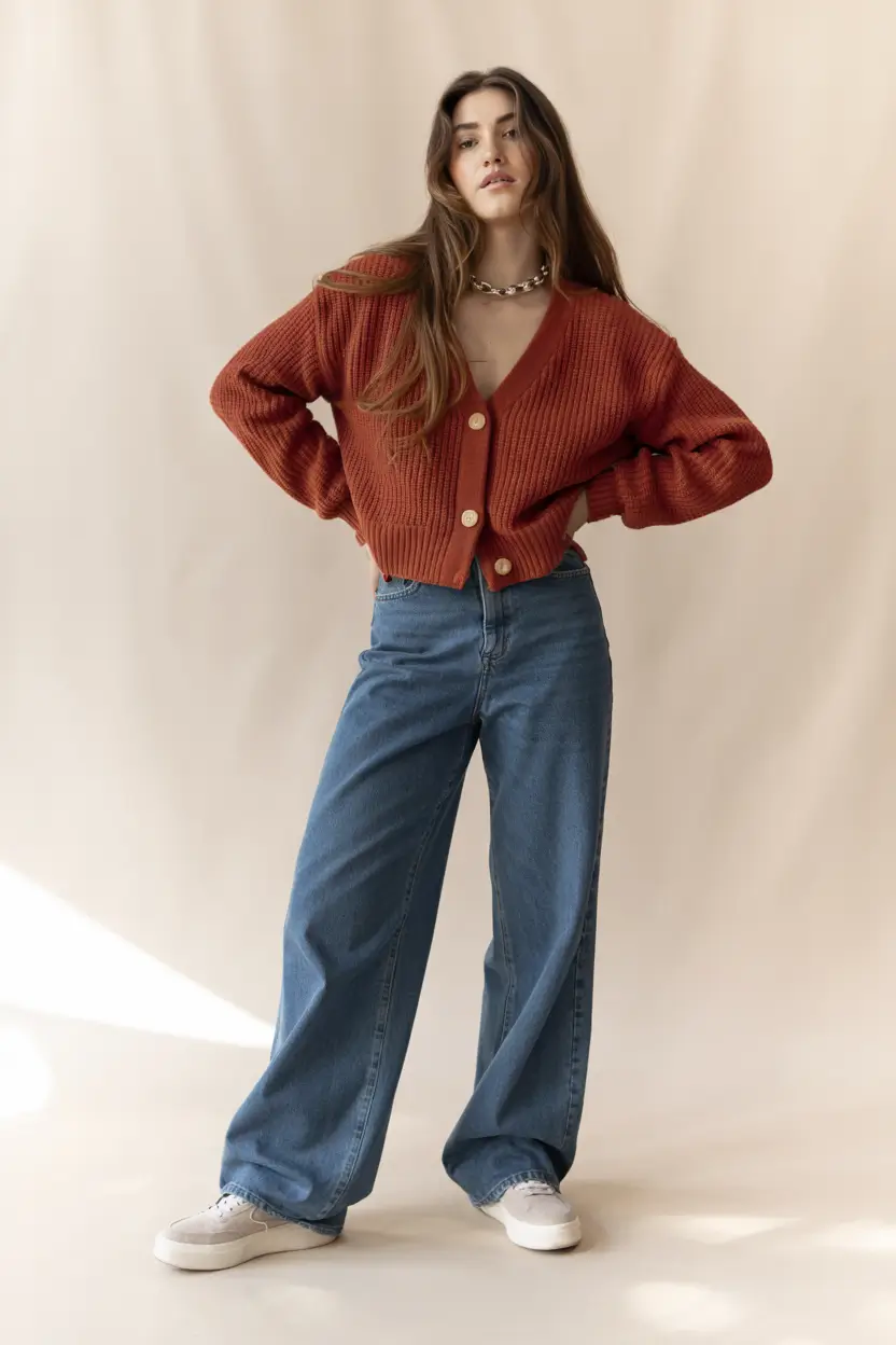 Early Outfits for Winter 2025 Relaxed Cardigan and Wide Jeans