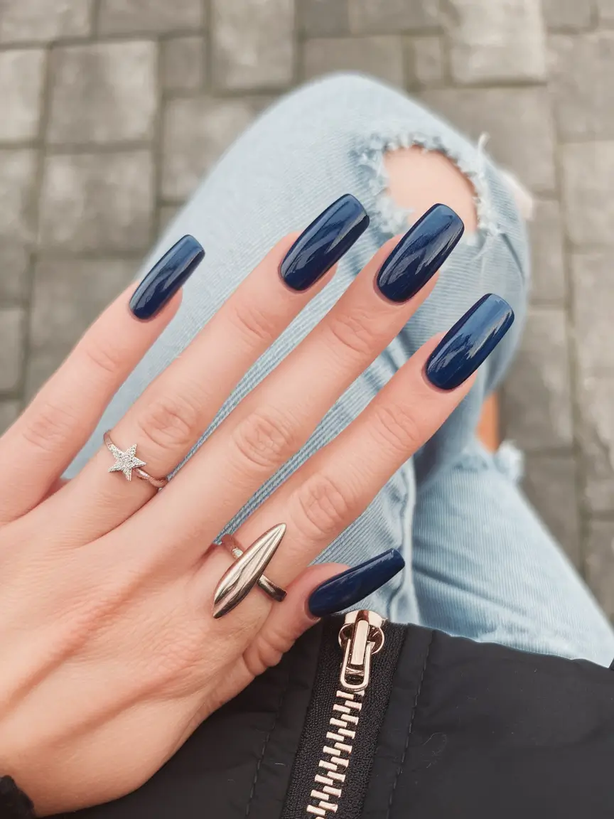 Trendy Winter Dip Nails 2025-2026 Midnight Navy Drama