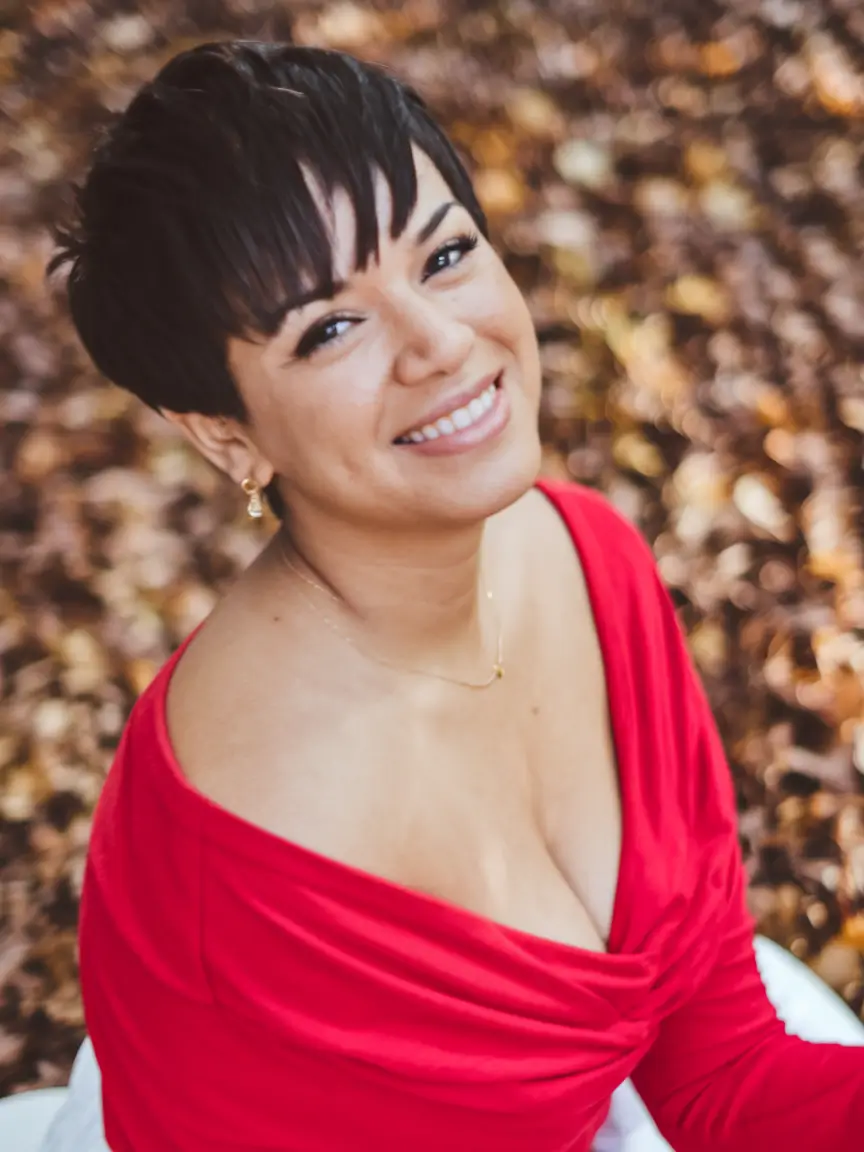 Winter Pixie Haircuts 2025-2026 Trends Romantic Pixie with Soft Bangs