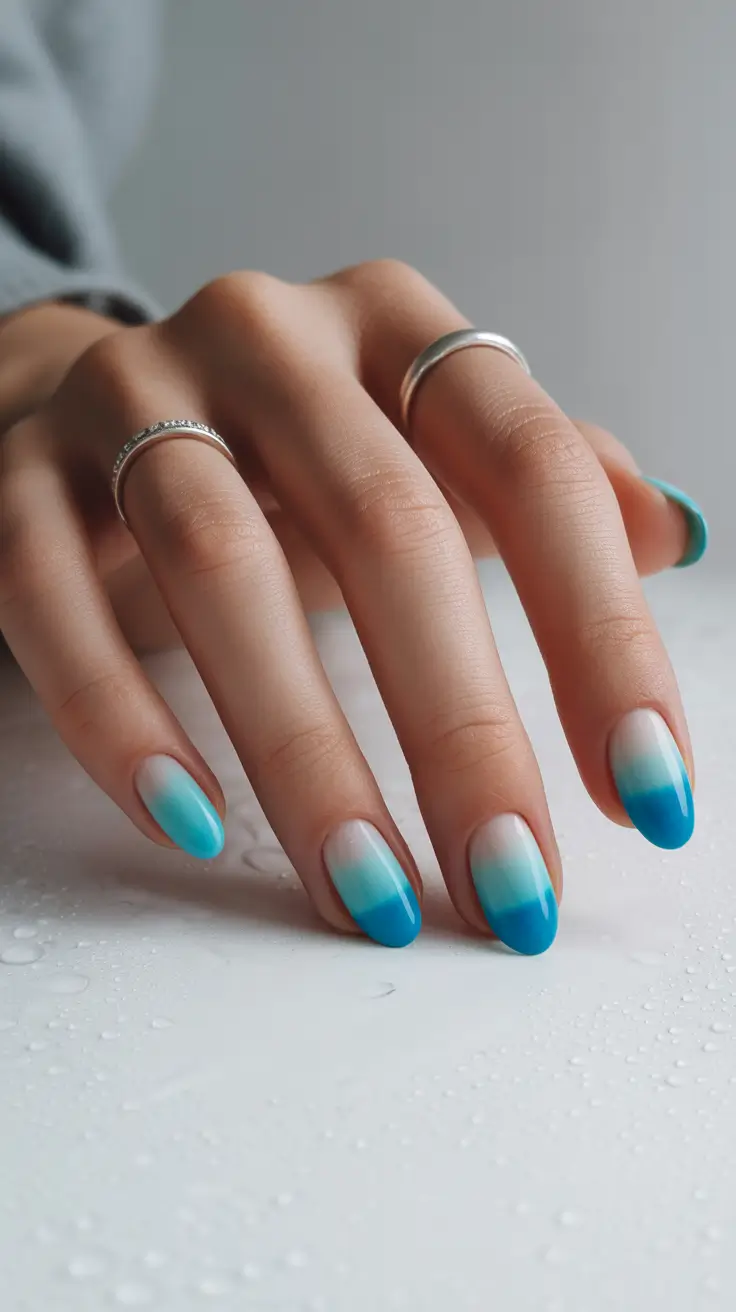 Cute Simple Nail Ideas for Christmas 2025 Frozen Sky Ombre