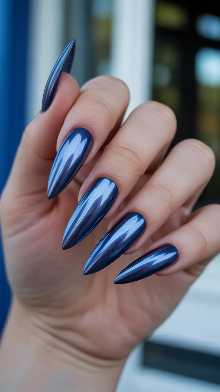chrome nails 2026 Navy Mirror Claws