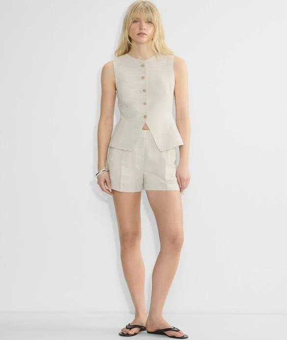 shorts Aritzia Effortless Short Mini Aritzia $98