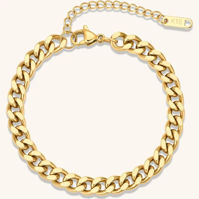 accessory Curb Chain Bracelet Heart Made of Gold $45