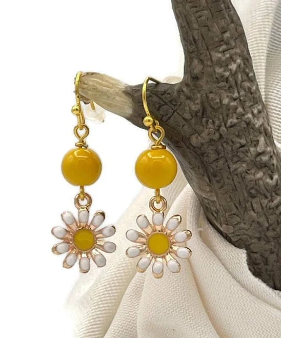 accessory Daisy Flower Beaded Dangle Drop Earrings Etsy - Seller $14