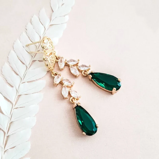 accessory Emerald Leaf Long Dangle Earrings Etsy - DazzlingLilia $28.01