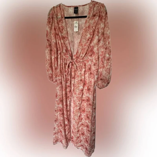 kimono Express Tops | Nwt Express Sheer Coral & White Floral Metallic Front-Tie Kimono Maxi Duster | Color: Orange/Pink | Size: S/M | Modstyleforless's Poshmark $60