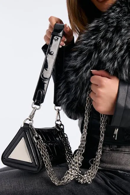 bag Fashion Nova Women's Chain of Command Faux Leather Shoulder Bag Fashion Nova $21