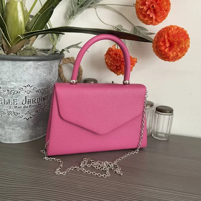 bag Faux Leather Handbag with Silver Chain Etsy - JewelryBagsandBoxes $29.02