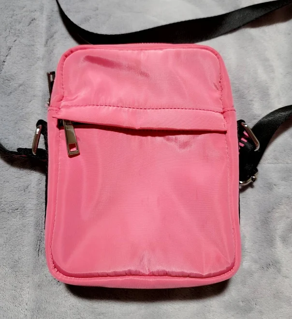 bag FOREVER 21 Hot Pink Small Nylon Crossbody Bag eBay $19.8