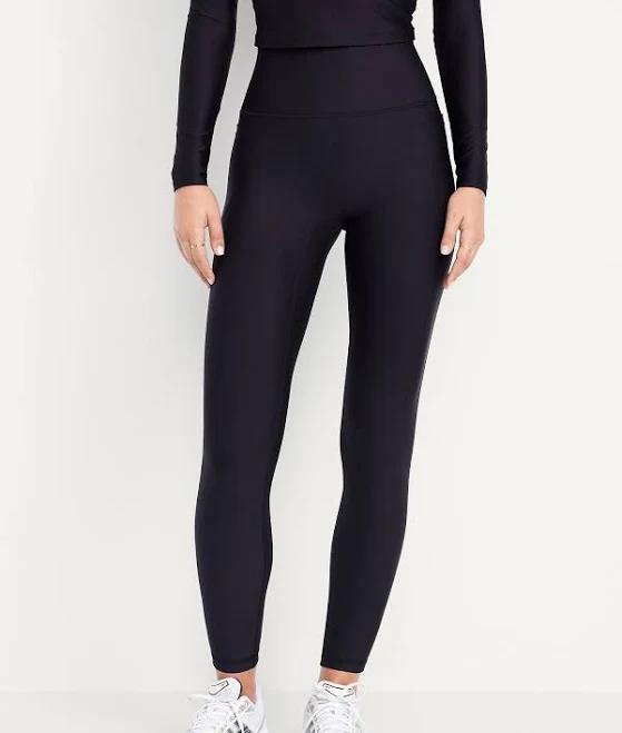 leggings Old Navy Women's Extra-High Waisted Powersoft 7/8 Pocket Leggings Old Navy $23.99