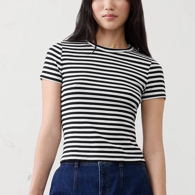 top Stripe T-Shirt Banana Republic Factory $17.5