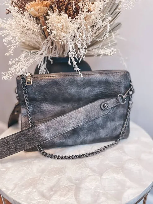 bag The Izzy Chain Strap Crossbody Wave Avenue $41.99