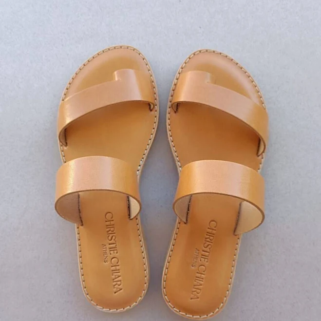 shoes Callista Flat Leather Sandals Christie Chiara Sandals $75.98