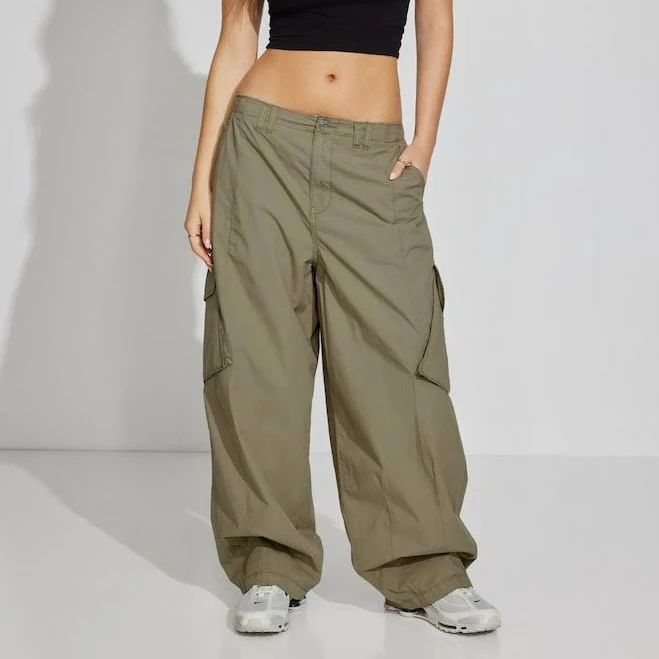 pants Garage Women's Low Rise Baggy Poplin Cargo Pants Garage $40