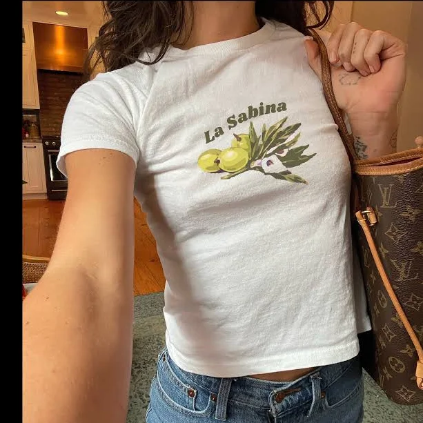 top Retro 90s 00s Italian Countryside La Sabina Fitted Cotton T-Shirt Etsy - Seller $8.25