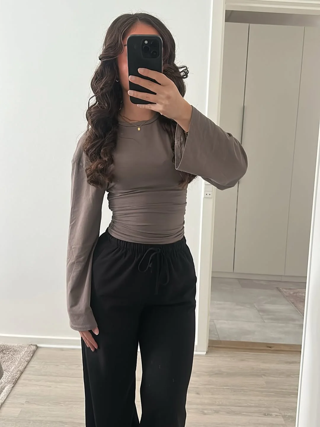 back to school outfits 2026 Minimal Fitted Basics Are Replacing Loud Trend Pieces