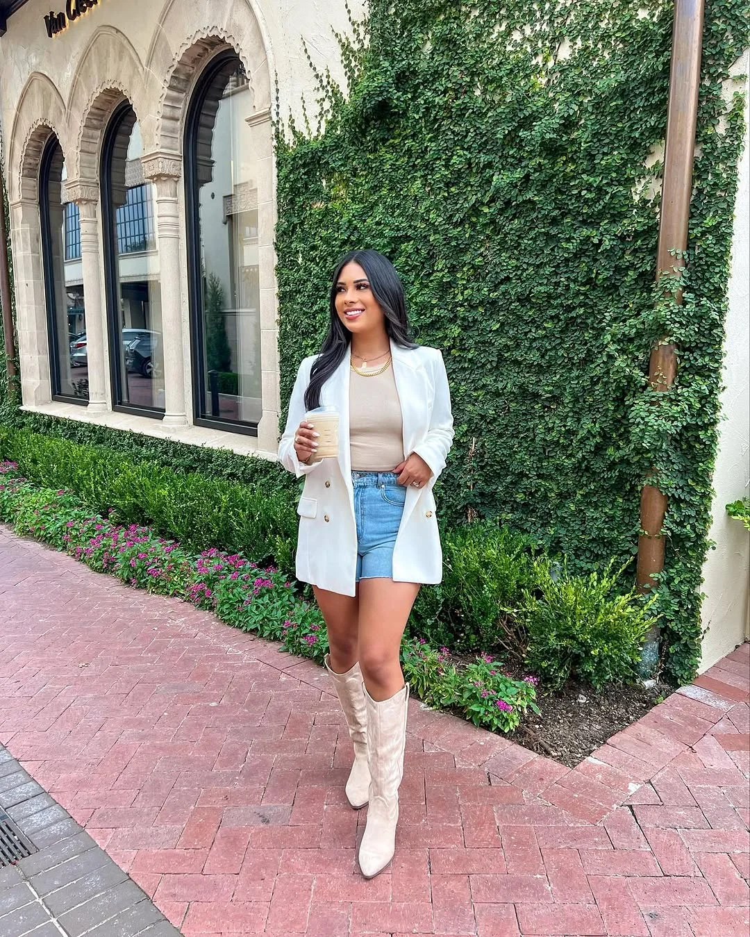 cute fall outfits docs 2026 Tailored Blazers and Denim Shorts for Warm Autumn Days