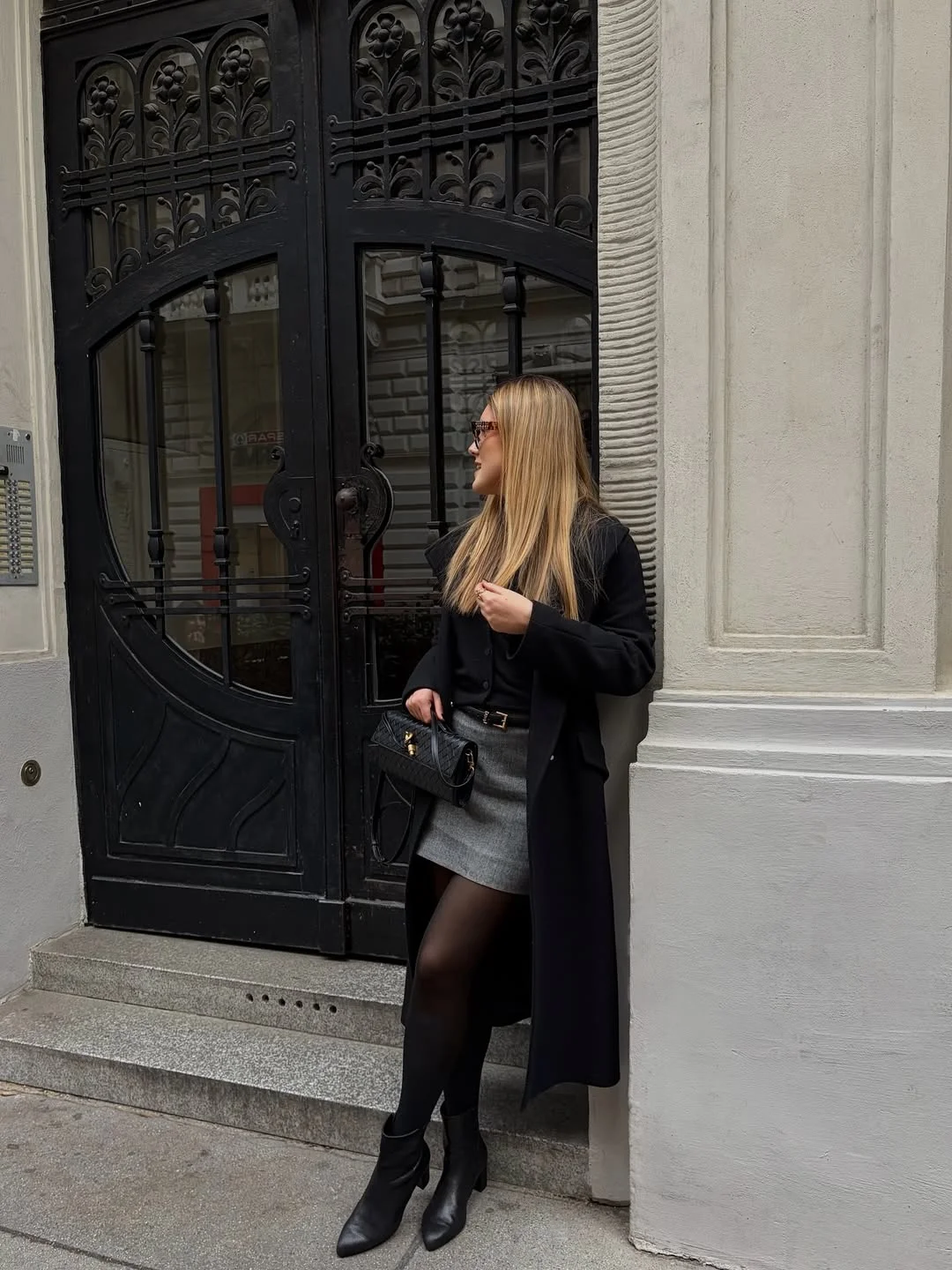Early fall outfits ideas 2026 Refined Monochrome Layers For City Evenings