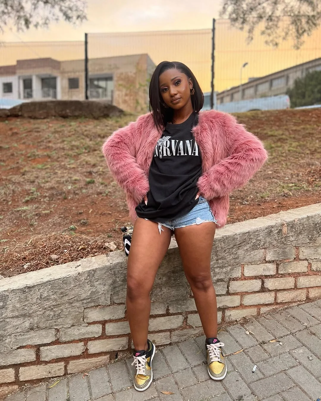 fall 2026 outfits for black women Cozy Texture Meets Cool-Girl Weekend Style