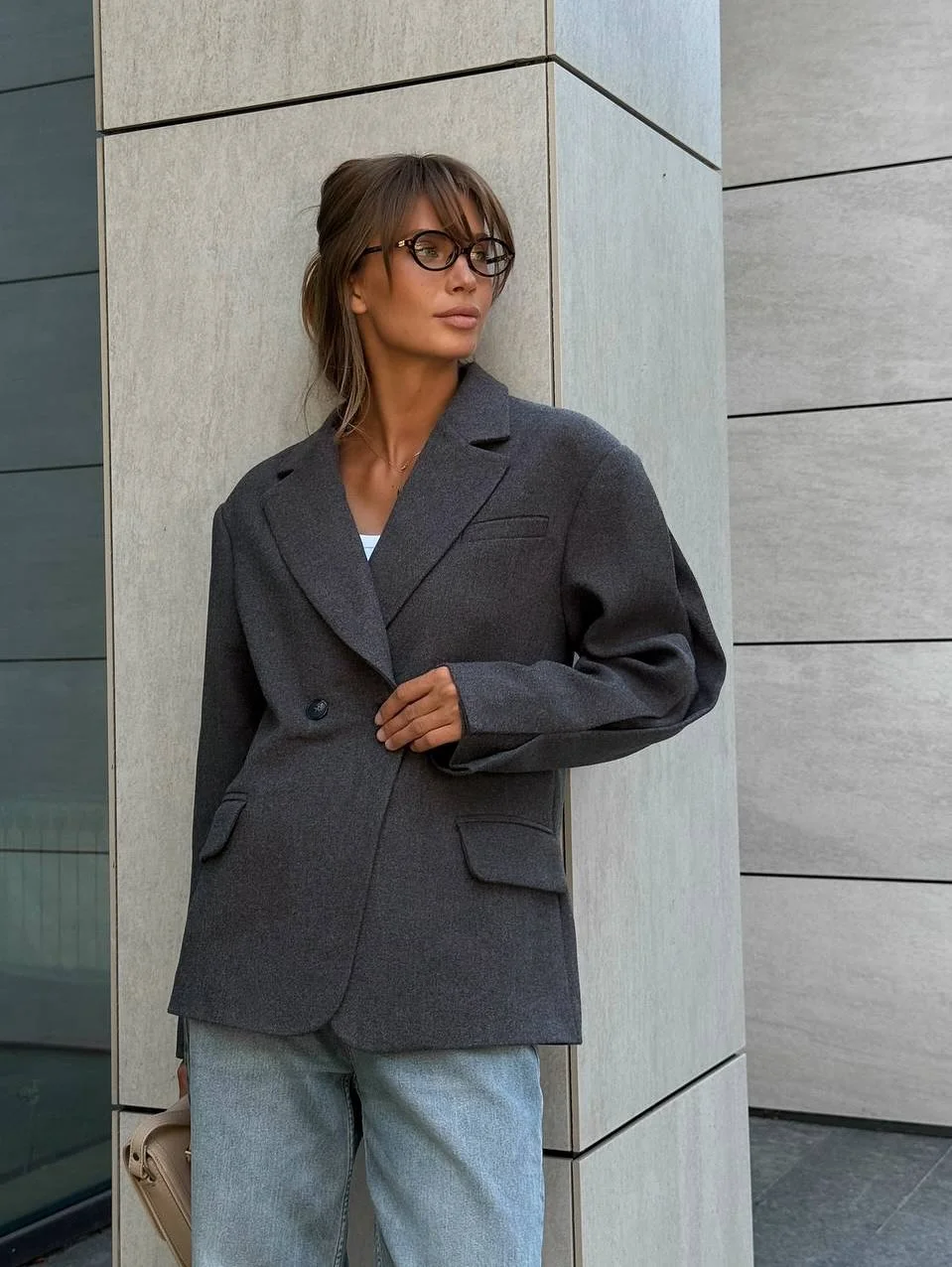 Fall blazer outfit inspo 2026 Relaxed Grey Blazers With Effortless Denim