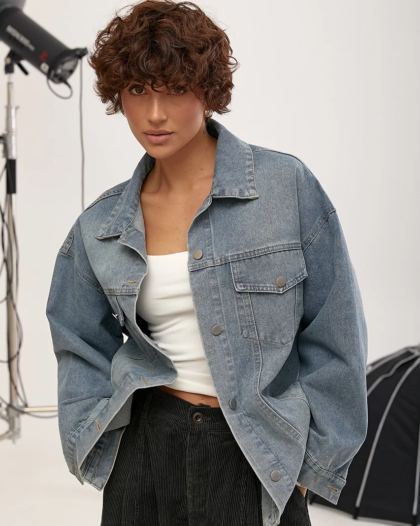 fall denim outfits for women 2026 The Oversized Denim Jacket That Makes Basics Look Cooler