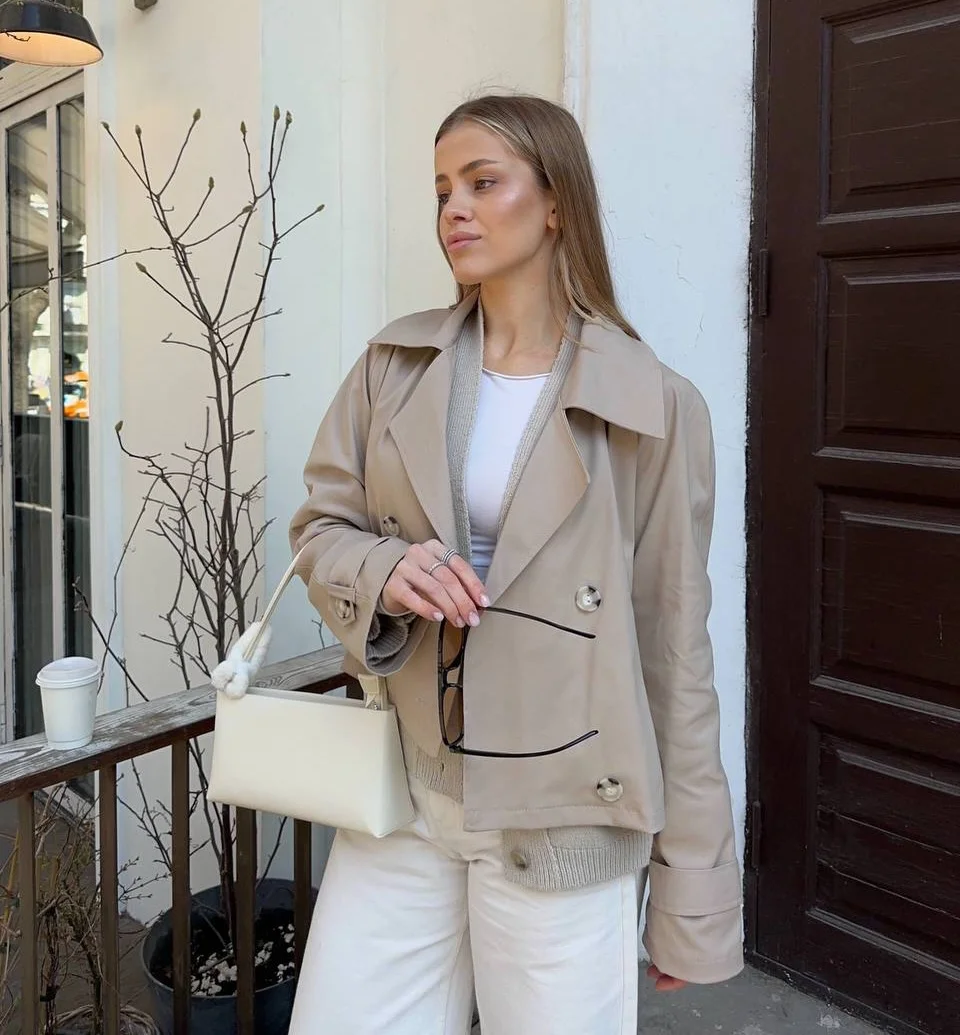 fall fashion inspiration 2026 The Modern Cropped Trench Every Wardrobe Needs