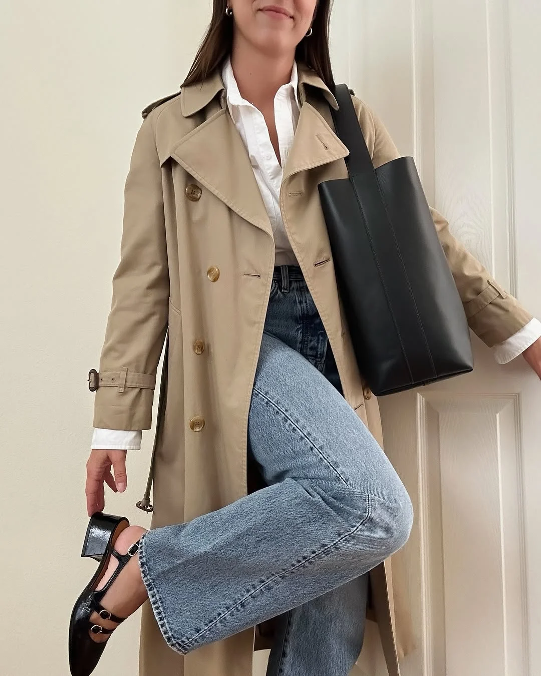 simple fall outfits 2026 The Timeless Trench Coat Formula