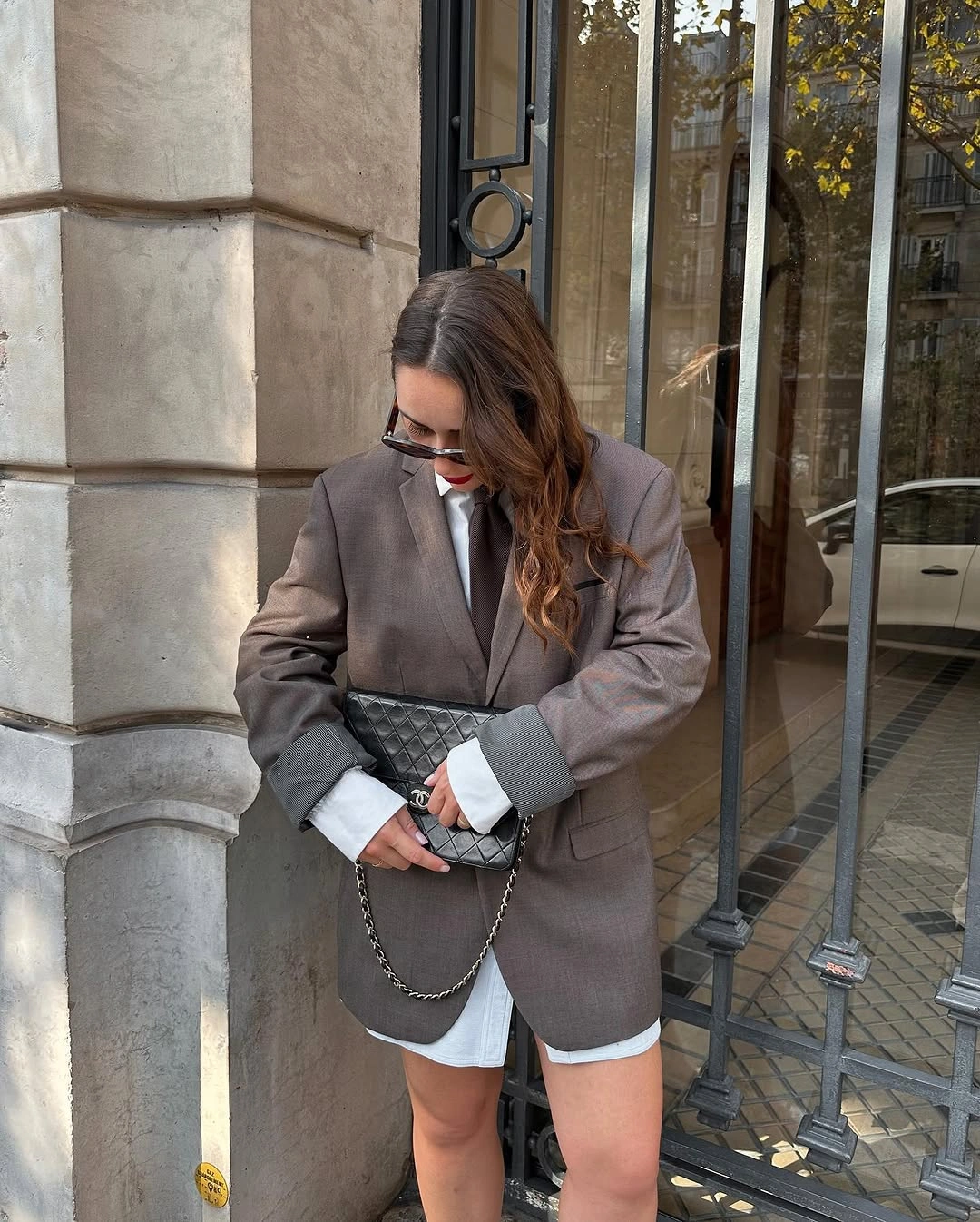 fall going out outfits 2026 Oversized Blazer and Shorts for an Editorial-Inspired Night Out